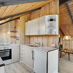 3 Bedroom Cozy In *