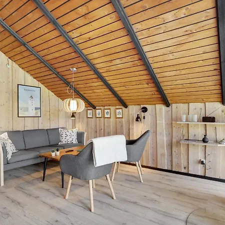 3 Bedroom Awesome In Fjerritslev
