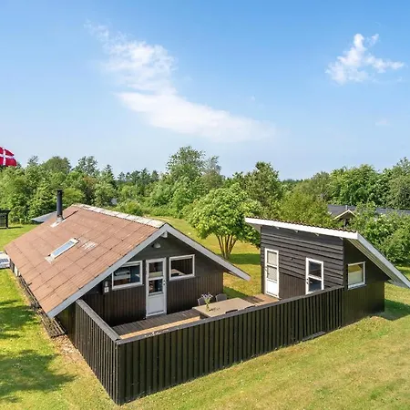 3 Bedroom Cozy In *