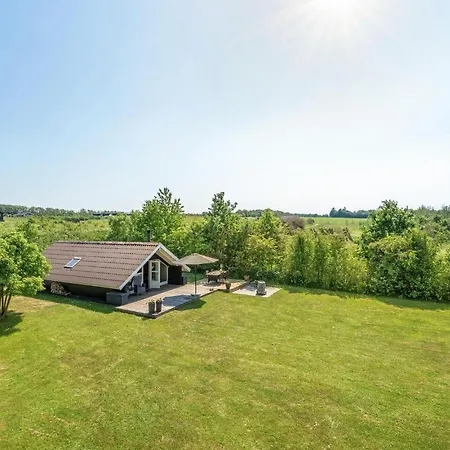 3 Bedroom Cozy In Holiday home *